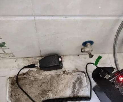 嘉荫屋顶漏水维修公司分享下卫生间漏水的危害及解决方法